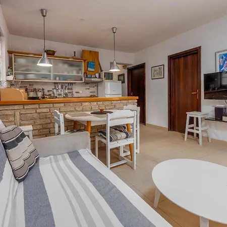Awesome In With Kitchen *